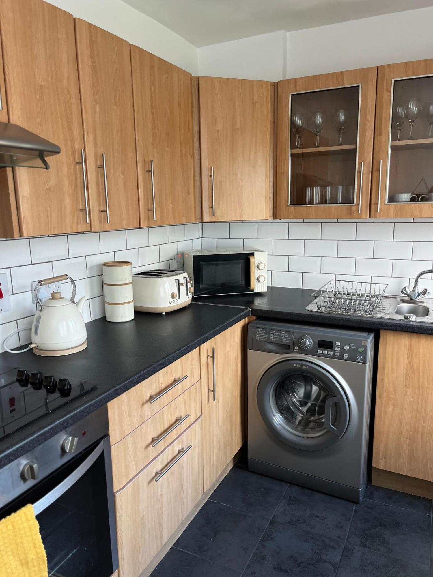 2 Bedroom House In Belfast With Garden Exterior foto